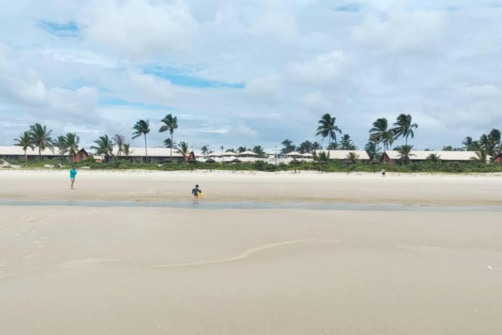Apto Em Ilheus - Pe Na Areia Luaran gambar